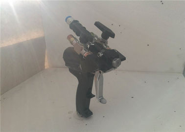 Chine Double pistolet de pulvérisation de manipulation facile, nettoyage d'individu d'arme à feu de mousse de polyuréthane avec de l'air fournisseur